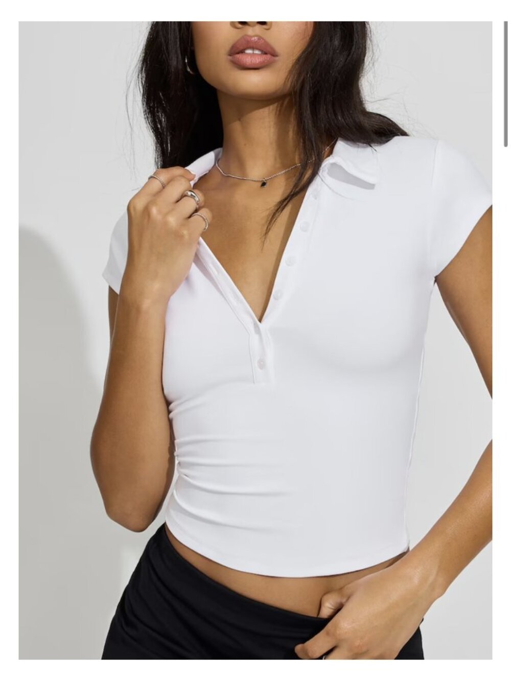 Garage NWOT White Sleek Short Sleeve Polo Top Size Small